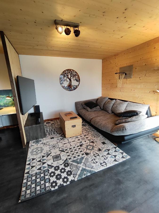 Superbe Appartement Neuf Avec Terrasse Orchamps-Vennes Exterior photo
